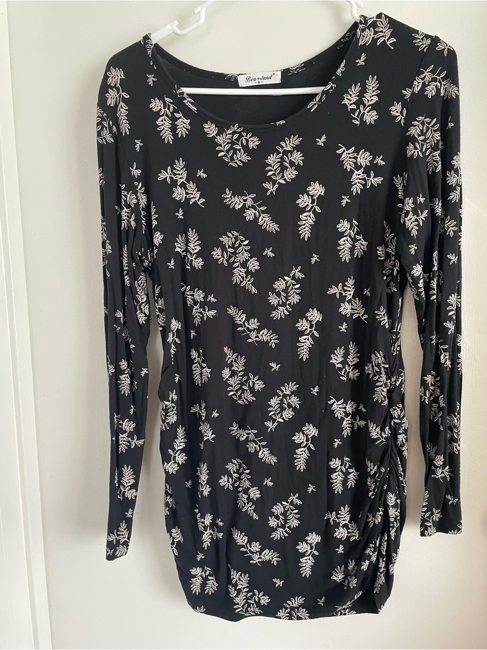 Bearsland Black Long-Sleeve Floral Ruched Top